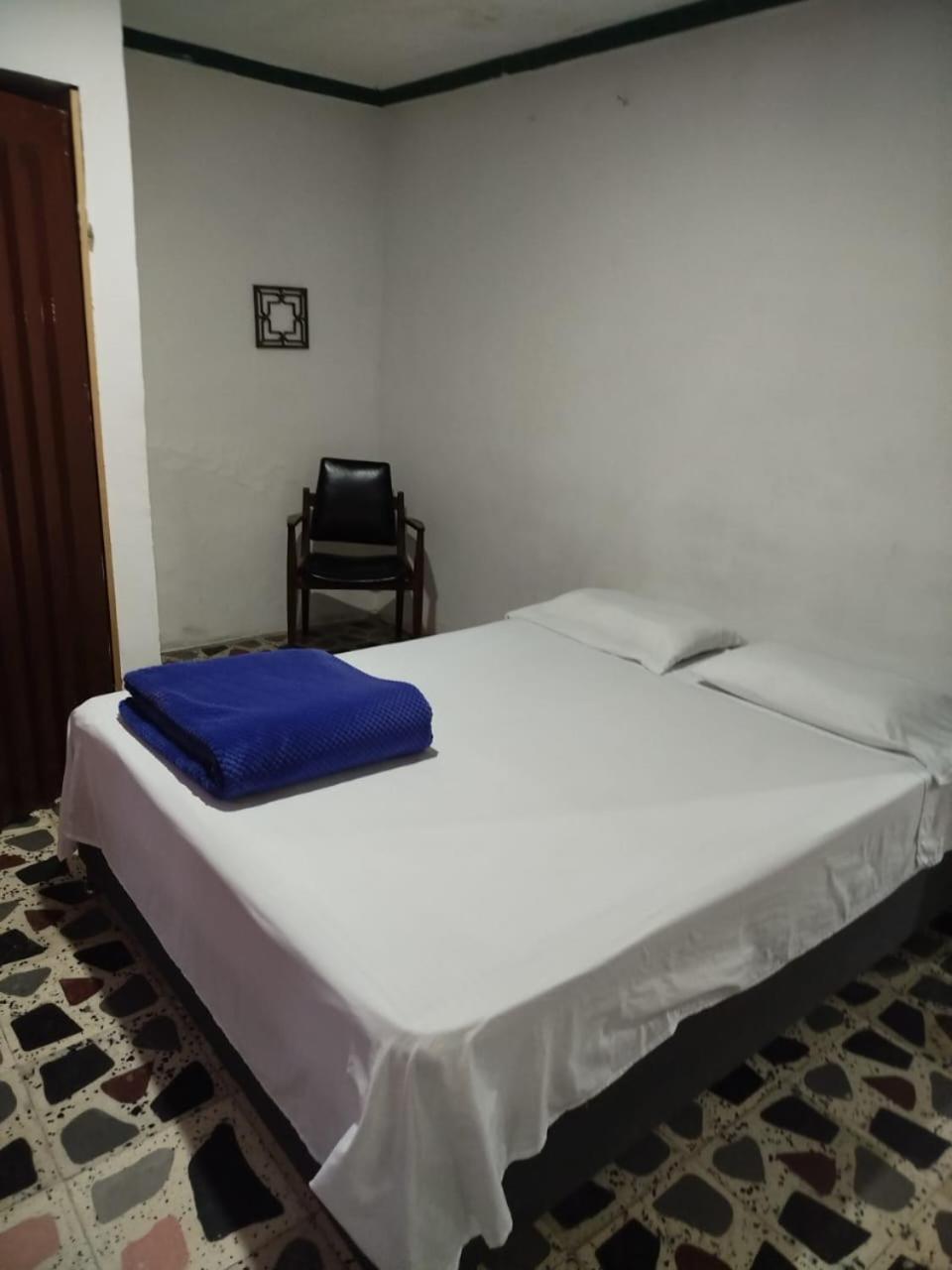 Hostal La 18 Pereira Dış mekan fotoğraf