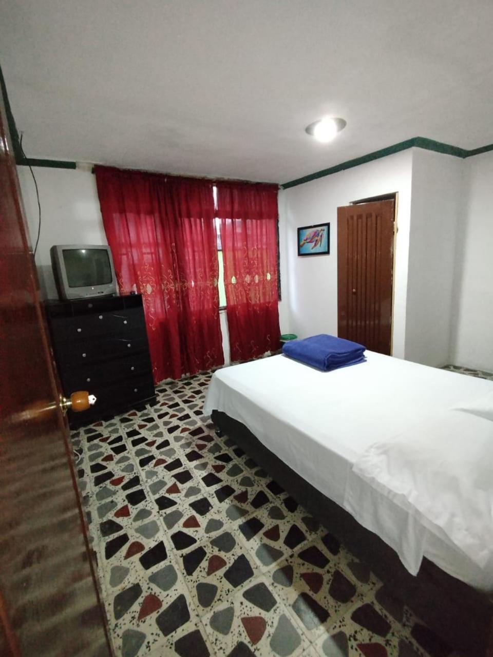 Hostal La 18 Pereira Dış mekan fotoğraf